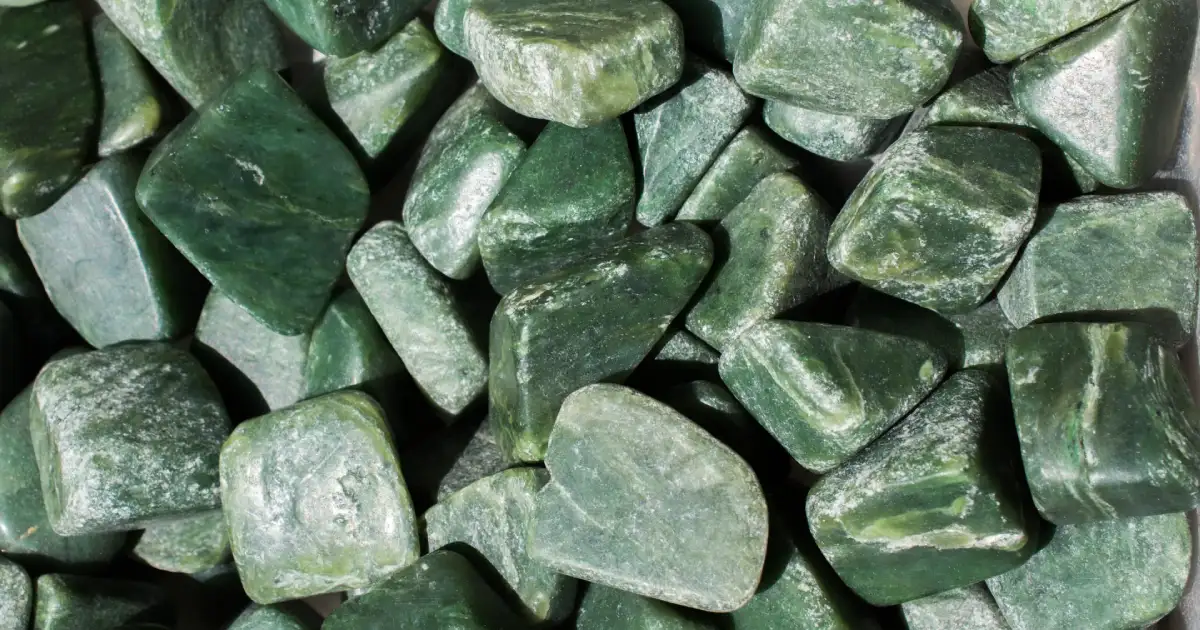 Yəşəm (Jade) daşınının mənası, faydaları