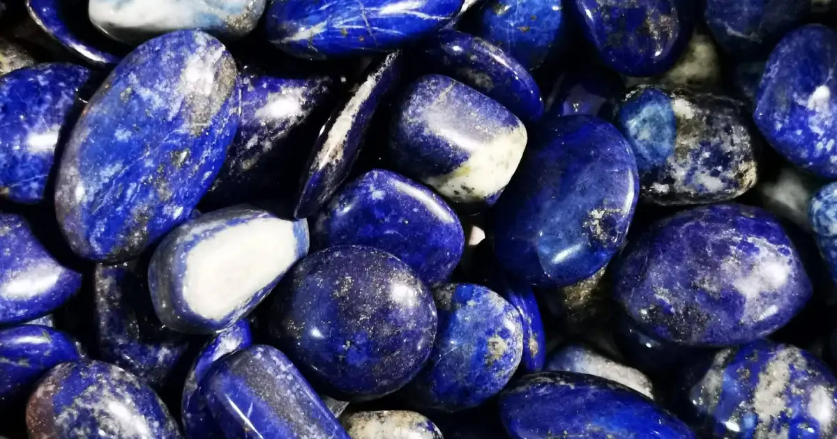 Lapis Lazuli daşınının mənası, faydaları